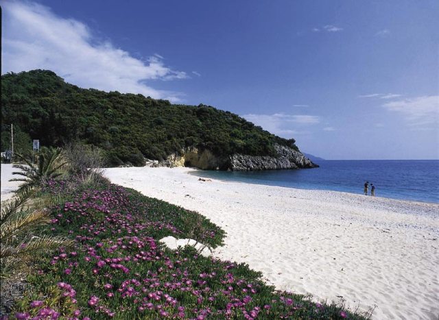 sivota Mega Ammos Beach low season